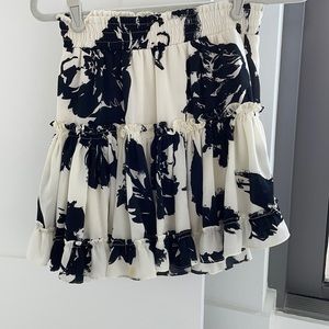 MISA Skirt size Small